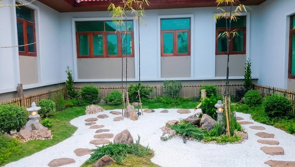Album image 3
